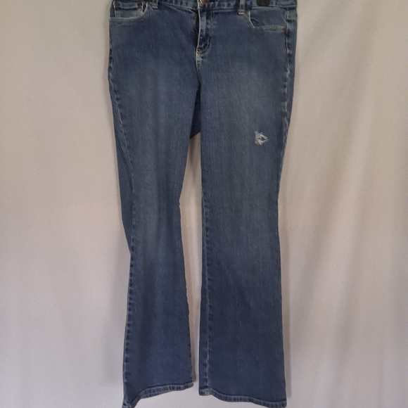 Classic Blue Women's Jeans - Picture 2 of 8